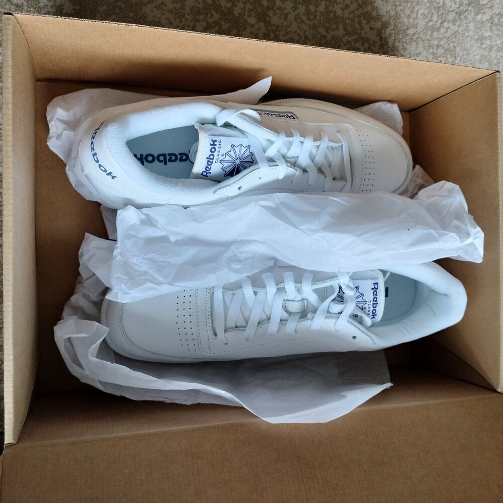 New in Box Reebox - Picture 2 of 10